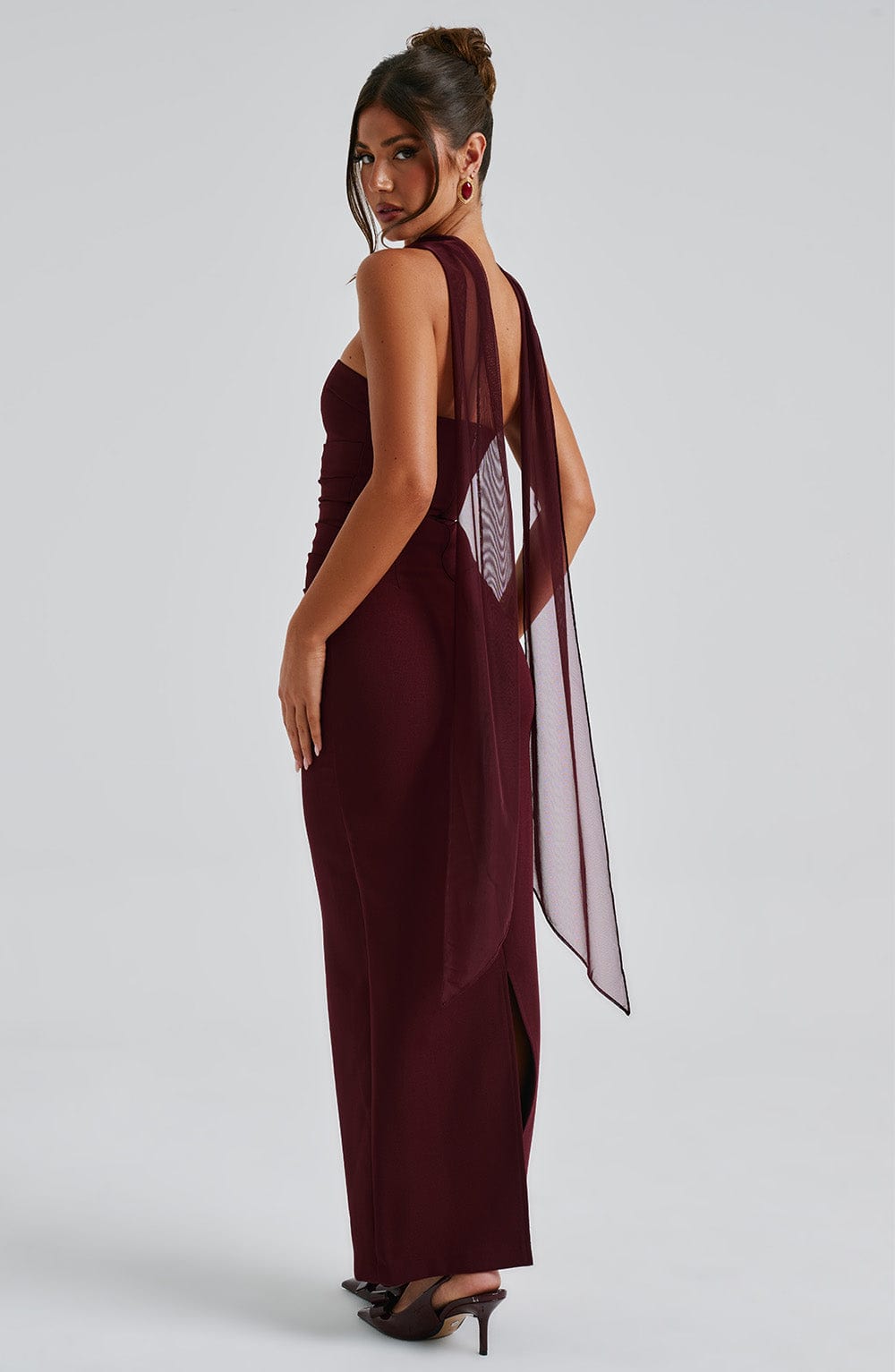 Yulia Maxi Dress - Cereza Lacquer